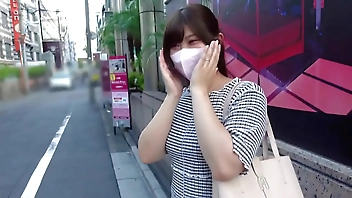 She has a very big and beautiful ass! She did the cowgirl position with her fleshy yet beautiful body! In the back position, of course, her buttocks hit the bushy bushes!